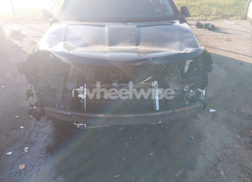 Photo 6 of 2018 Chevrolet Impala 1LT (VIN 2G1105S3XJ9170441)