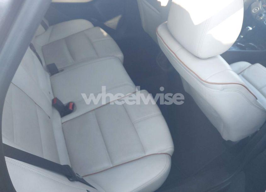 Photo 8 of 2019 Chevrolet Impala PREMIER (VIN 2G1105S3XK9104618)