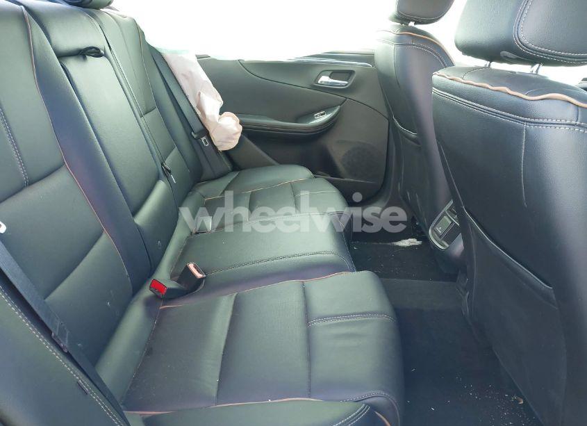 Photo 8 of 2019 Chevrolet Impala PREMIER (VIN 2G1105S3XK9142026)