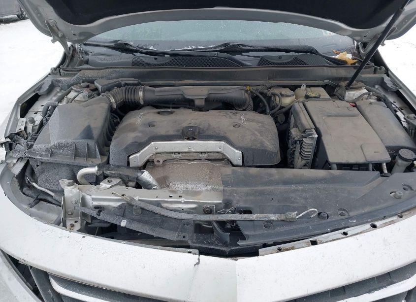 Photo 10 of 2016 Chevrolet Impala 1LT (VIN 2G1105SA0G9183089)