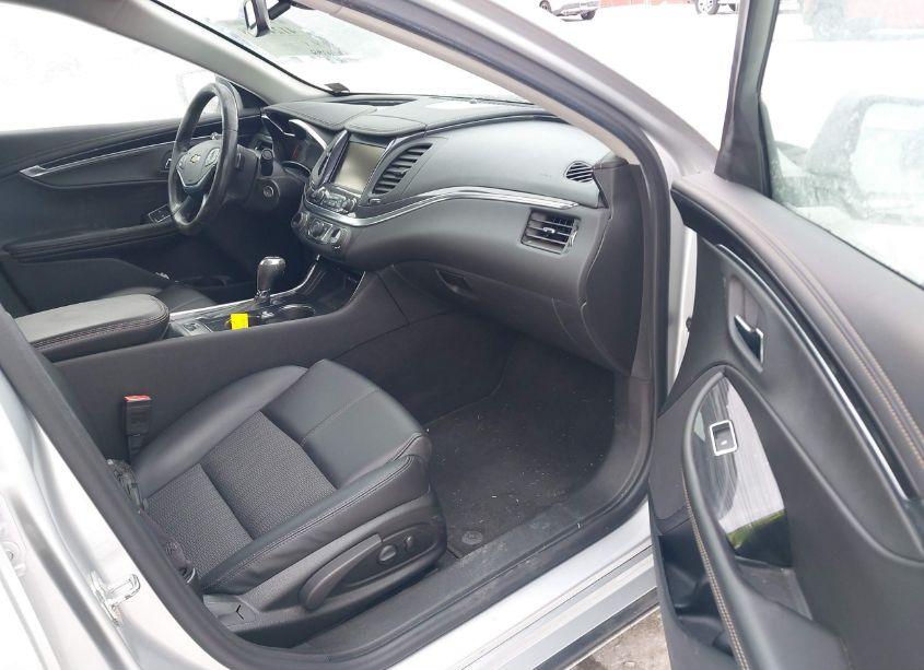 Photo 5 of 2016 Chevrolet Impala 1LT (VIN 2G1105SA0G9183089)