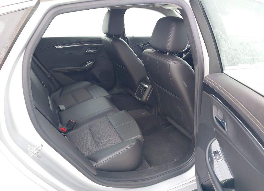 Photo 8 of 2016 Chevrolet Impala 1LT (VIN 2G1105SA0G9183089)