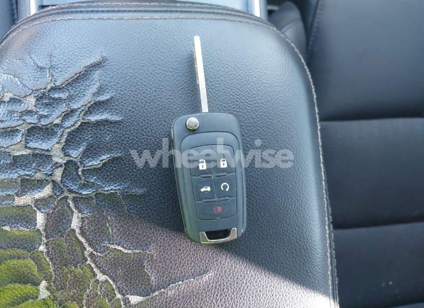 Photo 11 of 2017 Chevrolet Impala 1LT (VIN 2G1105SA0H9137389)