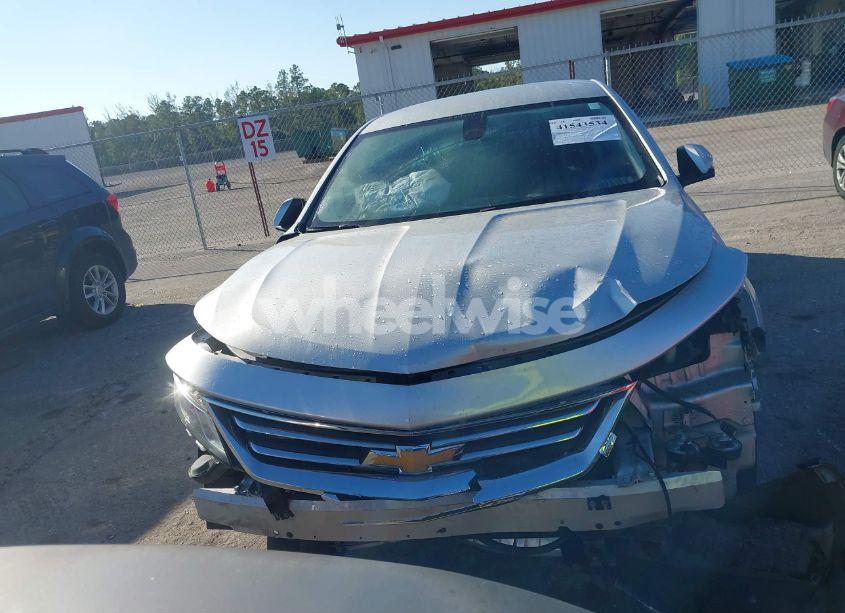 Photo 12 of 2017 Chevrolet Impala 1LT (VIN 2G1105SA0H9137389)