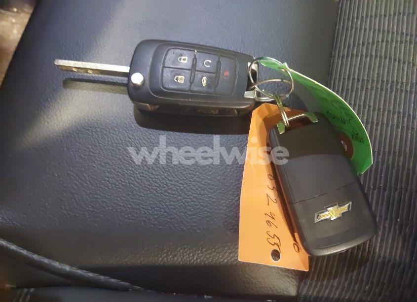 Photo 11 of 2016 Chevrolet Impala 1LT (VIN 2G1105SA1G9197843)