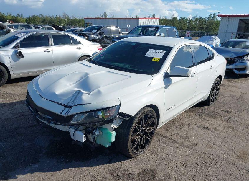 Photo 2 of 2017 Chevrolet Impala 1LT (VIN 2G1105SA1H9132735)