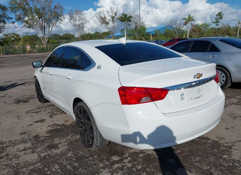 Photo 3 of 2017 Chevrolet Impala 1LT (VIN 2G1105SA1H9132735)