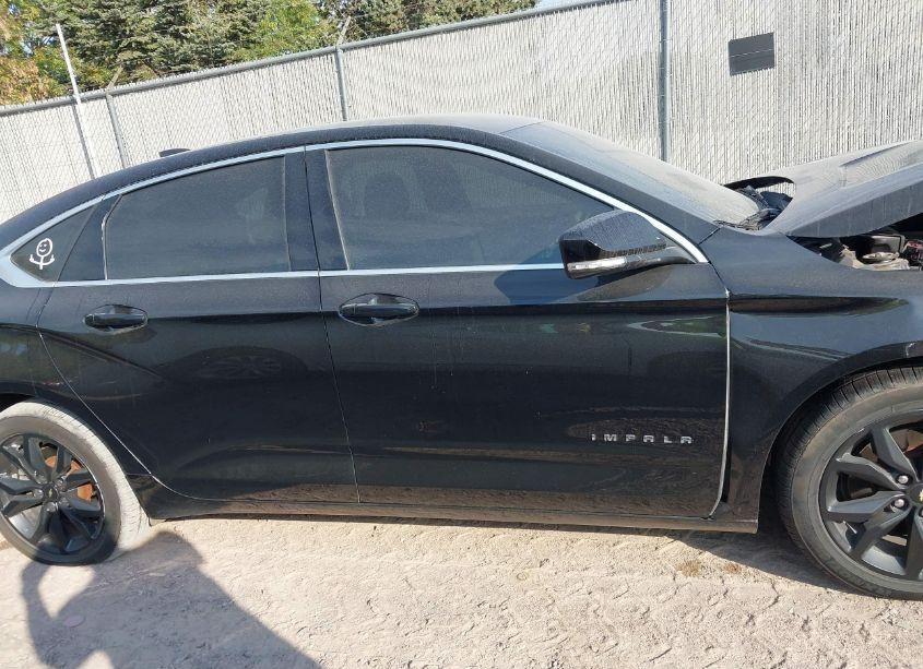 Photo 13 of 2017 Chevrolet Impala 1LT (VIN 2G1105SA1H9185063)