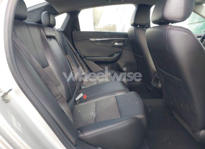 Photo 8 of 2016 Chevrolet Impala 1LT (VIN 2G1105SA2G9181084)