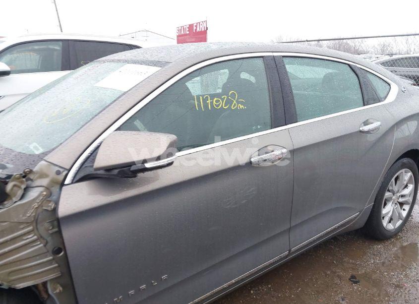 Photo 15 of 2017 Chevrolet Impala 1LT (VIN 2G1105SA2H9165713)