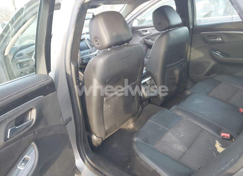 Photo 8 of 2017 Chevrolet Impala 1LT (VIN 2G1105SA2H9165713)