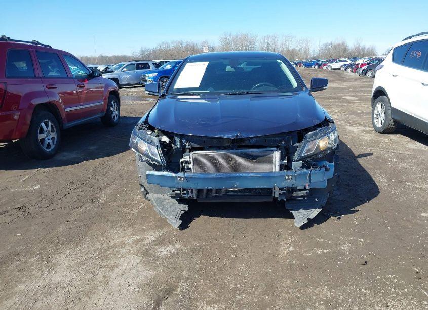 Photo 12 of 2017 Chevrolet Impala 1LT (VIN 2G1105SA2H9174573)