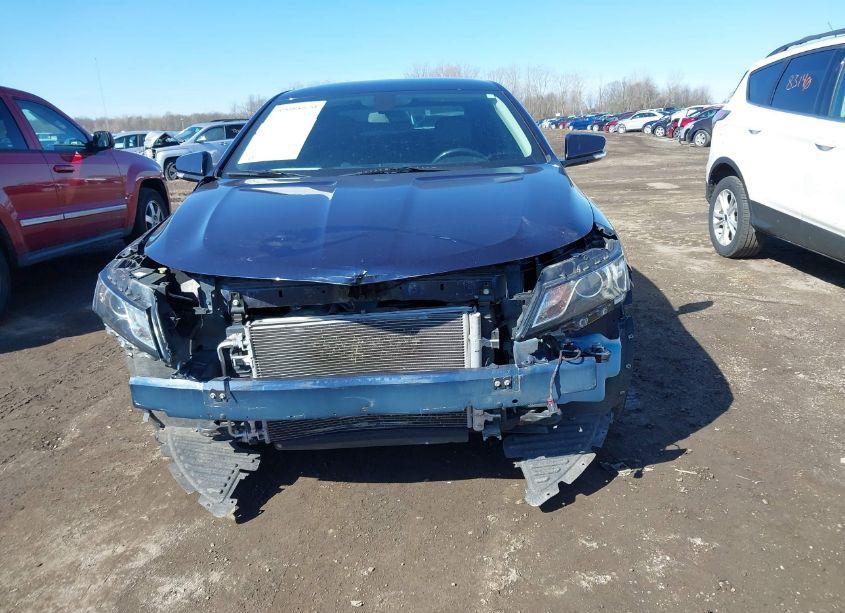 Photo 6 of 2017 Chevrolet Impala 1LT (VIN 2G1105SA2H9174573)