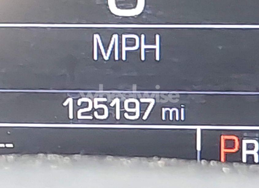 Photo 15 of 2017 Chevrolet Impala 1LT (VIN 2G1105SA2H9185072)