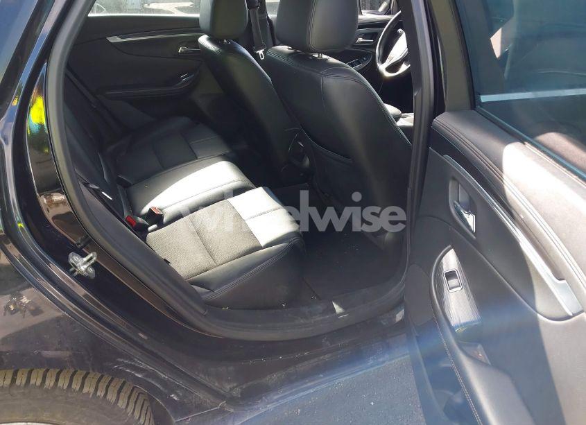 Photo 8 of 2017 Chevrolet Impala 1LT (VIN 2G1105SA2H9185072)