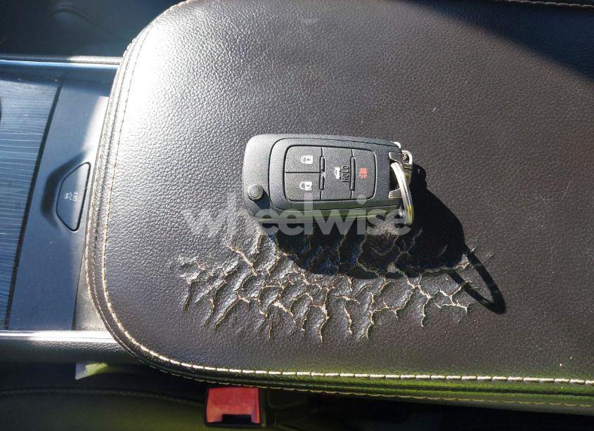 Photo 11 of 2017 Chevrolet Impala 1LT (VIN 2G1105SA3H9117900)