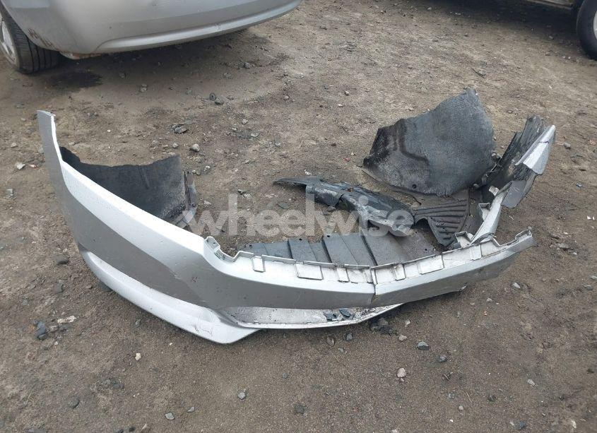 Photo 12 of 2017 Chevrolet Impala 1LT (VIN 2G1105SA3H9137063)