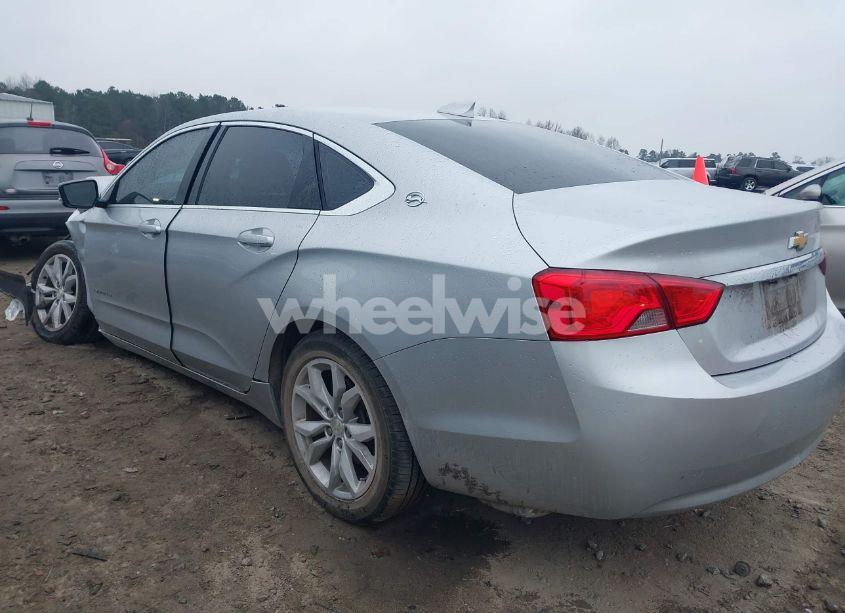 Photo 3 of 2017 Chevrolet Impala 1LT (VIN 2G1105SA3H9137063)