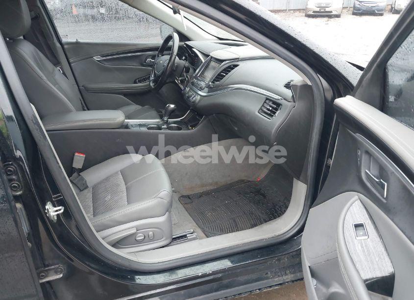 Photo 5 of 2017 Chevrolet Impala 1LT (VIN 2G1105SA3H9166868)