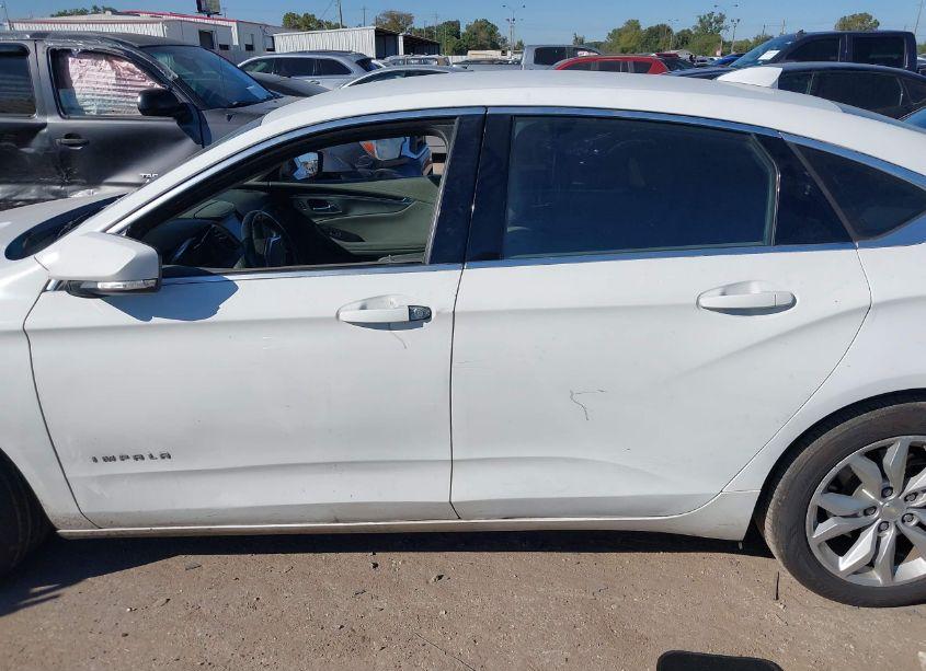 Photo 14 of 2017 Chevrolet Impala 1LT (VIN 2G1105SA3H9175103)