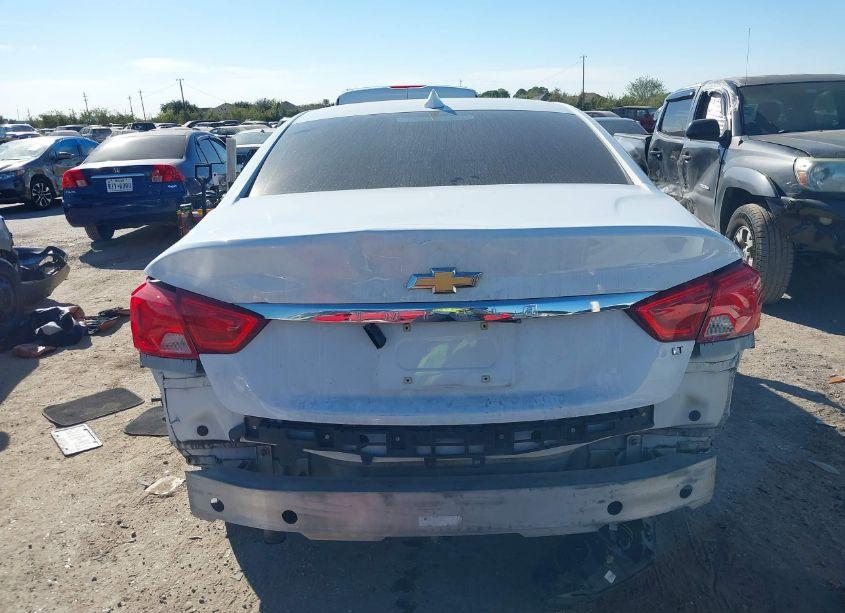 Photo 16 of 2017 Chevrolet Impala 1LT (VIN 2G1105SA3H9175103)