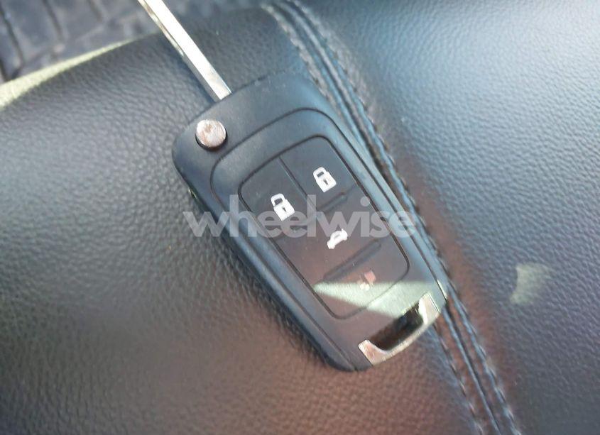 Photo 11 of 2016 Chevrolet Impala 1LT (VIN 2G1105SA4G9154985)