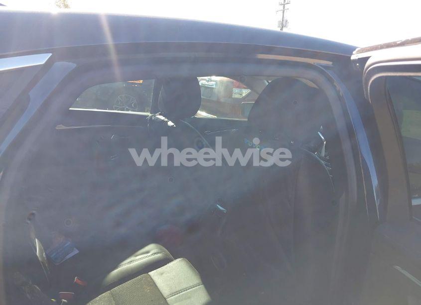 Photo 8 of 2016 Chevrolet Impala 1LT (VIN 2G1105SA4G9154985)