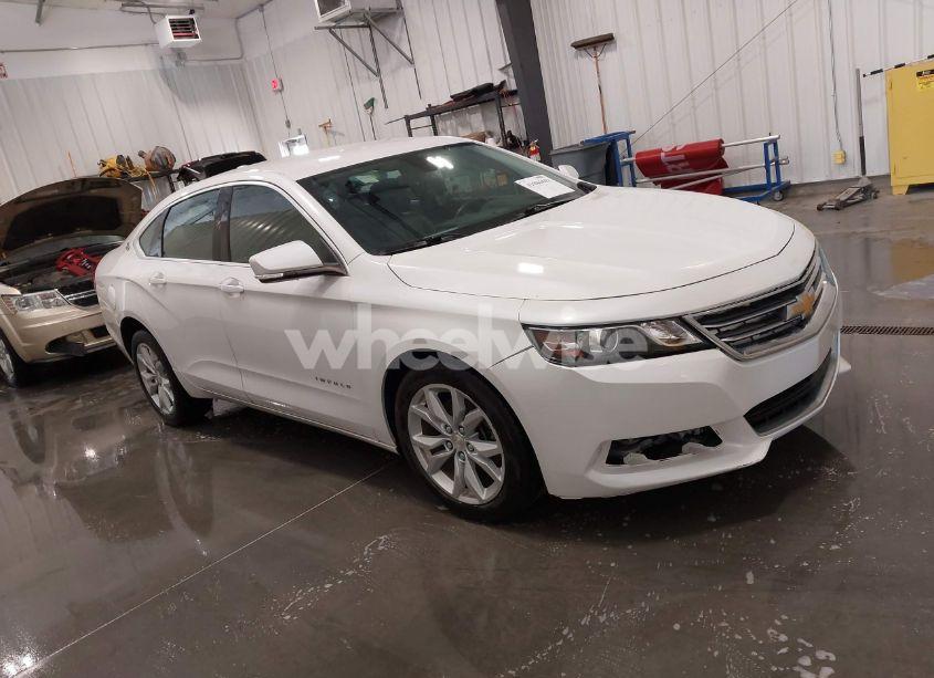 2016 Chevrolet Impala 1LT (VIN 2G1105SA4G9174816) main photo