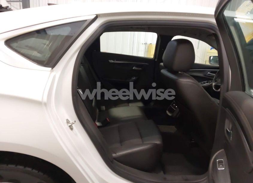 Photo 8 of 2016 Chevrolet Impala 1LT (VIN 2G1105SA4G9174816)