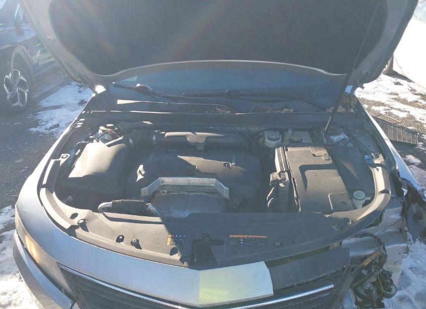 Photo 10 of 2017 Chevrolet Impala 1LT (VIN 2G1105SA4H9149836)