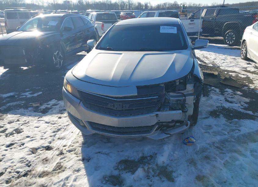 Photo 6 of 2017 Chevrolet Impala 1LT (VIN 2G1105SA4H9149836)