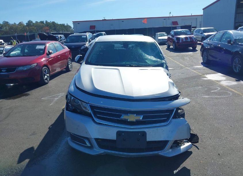 Photo 13 of 2017 Chevrolet Impala 1LT (VIN 2G1105SA4H9154003)