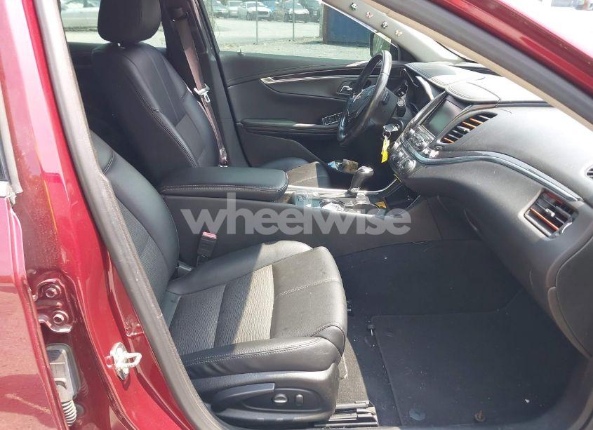 Photo 5 of 2017 Chevrolet Impala 1LT (VIN 2G1105SA5H9191870)