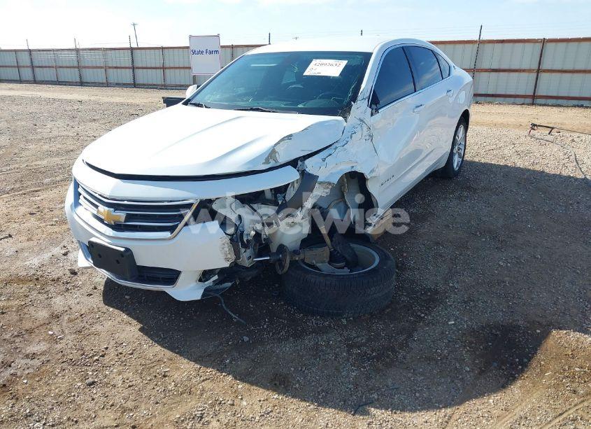 Photo 2 of 2018 Chevrolet Impala 1LT (VIN 2G1105SA5J9153822)
