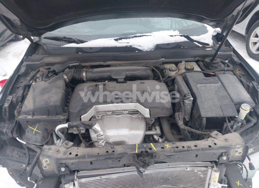 Photo 10 of 2016 Chevrolet Impala 1LT (VIN 2G1105SA6G9155331)