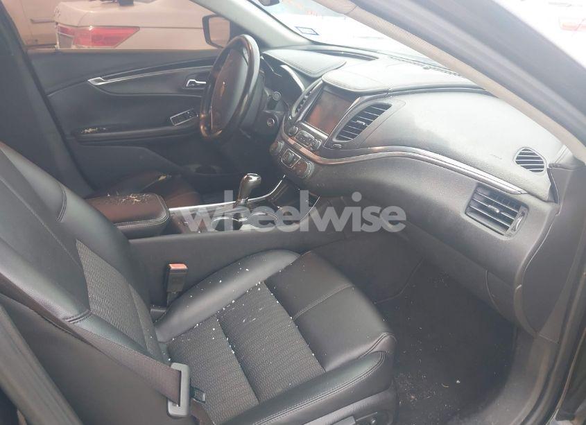 Photo 5 of 2016 Chevrolet Impala 1LT (VIN 2G1105SA6G9163171)