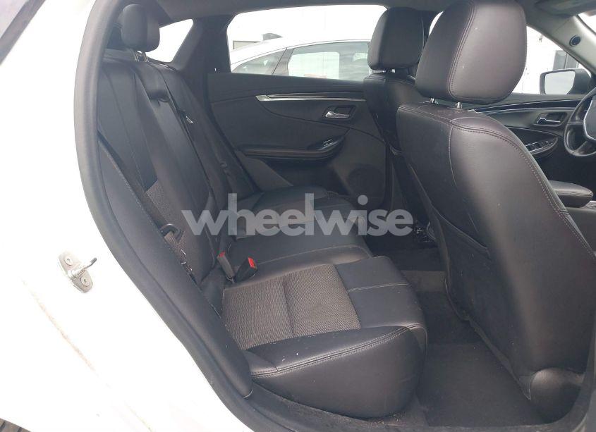 Photo 8 of 2016 Chevrolet Impala 1LT (VIN 2G1105SA6G9177295)