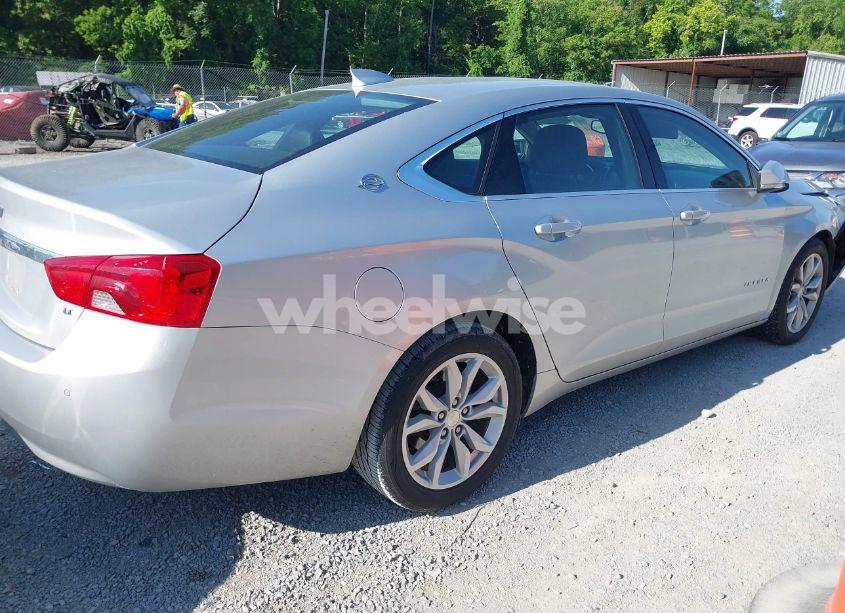 Photo 4 of 2016 Chevrolet Impala 1LT (VIN 2G1105SA6G9182884)