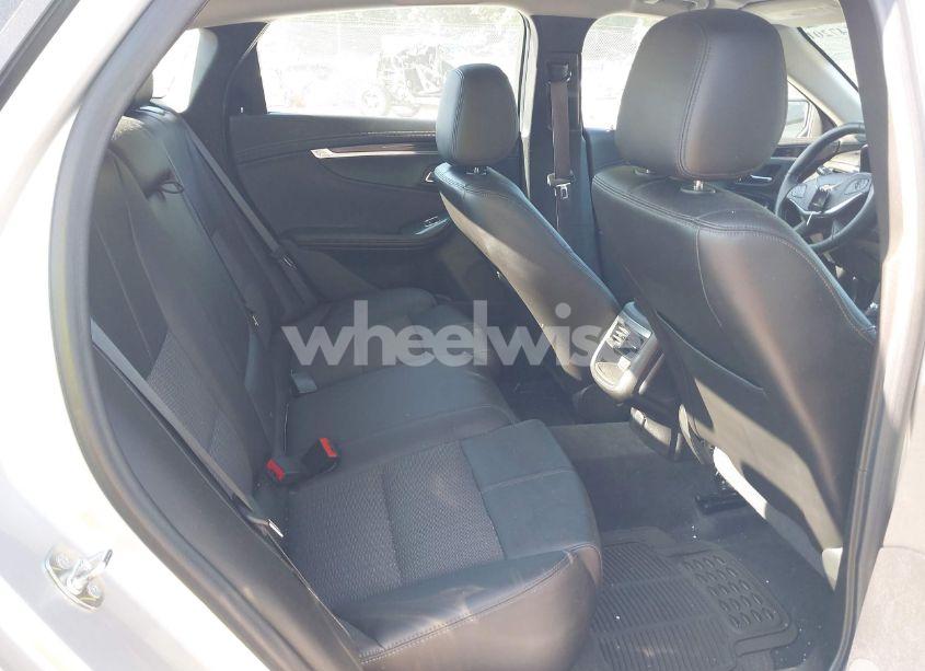 Photo 8 of 2016 Chevrolet Impala 1LT (VIN 2G1105SA6G9182884)