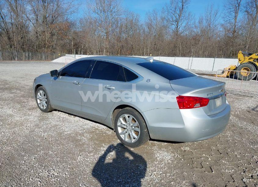 Photo 3 of 2016 Chevrolet Impala 1LT (VIN 2G1105SA6G9189415)