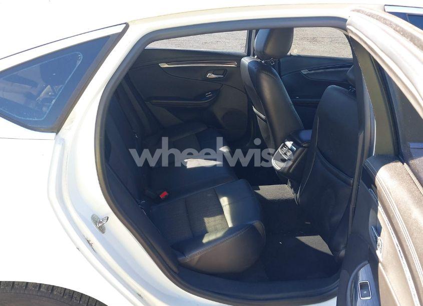 Photo 8 of 2016 Chevrolet Impala 1LT (VIN 2G1105SA6G9208464)