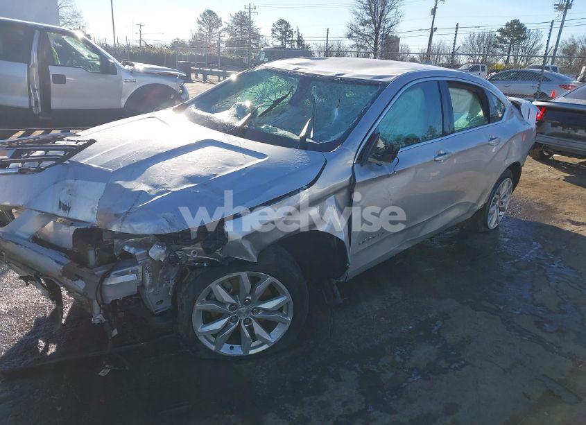 Photo 2 of 2017 Chevrolet Impala 1LT (VIN 2G1105SA6H9168632)