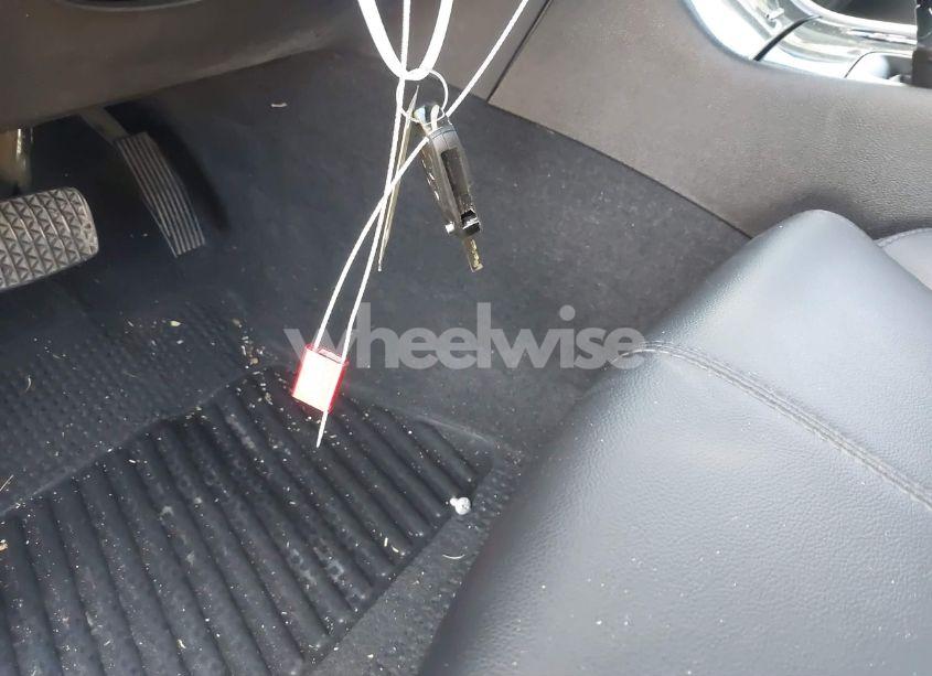 Photo 11 of 2018 Chevrolet Impala 1LT (VIN 2G1105SA6J9124488)