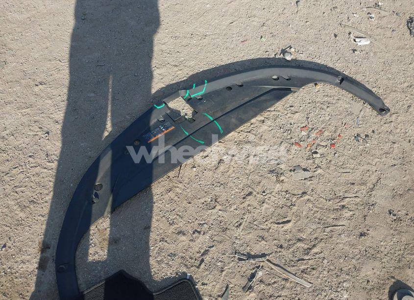 Photo 12 of 2018 Chevrolet Impala 1LT (VIN 2G1105SA6J9124488)