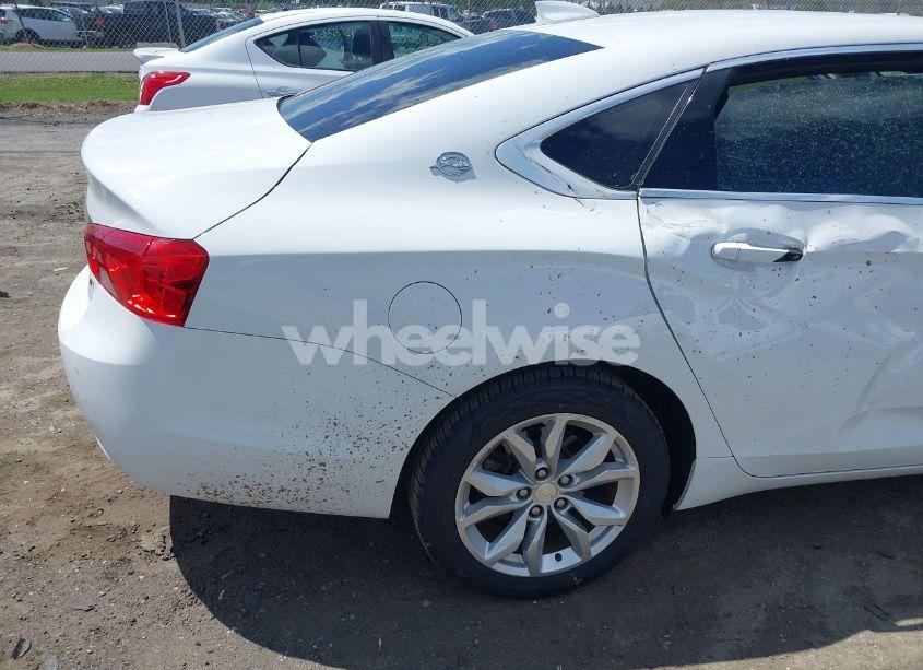 Photo 6 of 2016 Chevrolet Impala 1LT (VIN 2G1105SA7G9162014)