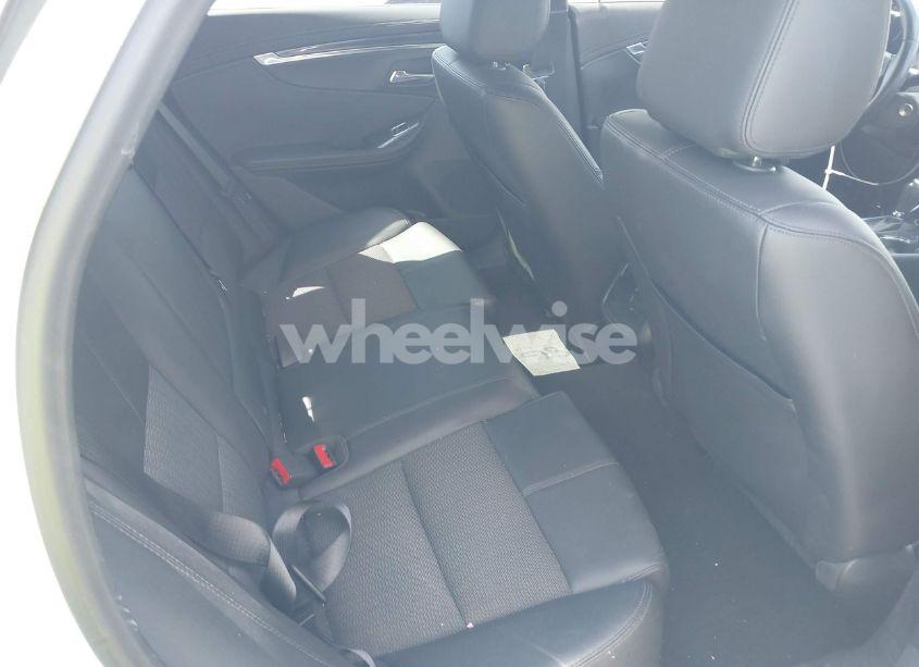 Photo 8 of 2016 Chevrolet Impala 1LT (VIN 2G1105SA7G9162014)