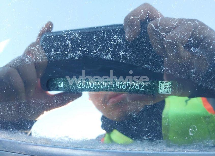 Photo 9 of 2018 Chevrolet Impala 1LT (VIN 2G1105SA7J9169262)