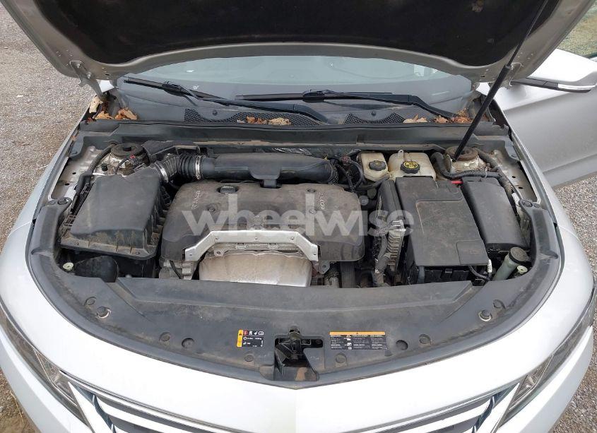 Photo 10 of 2016 Chevrolet Impala 1LT (VIN 2G1105SA8G9143312)