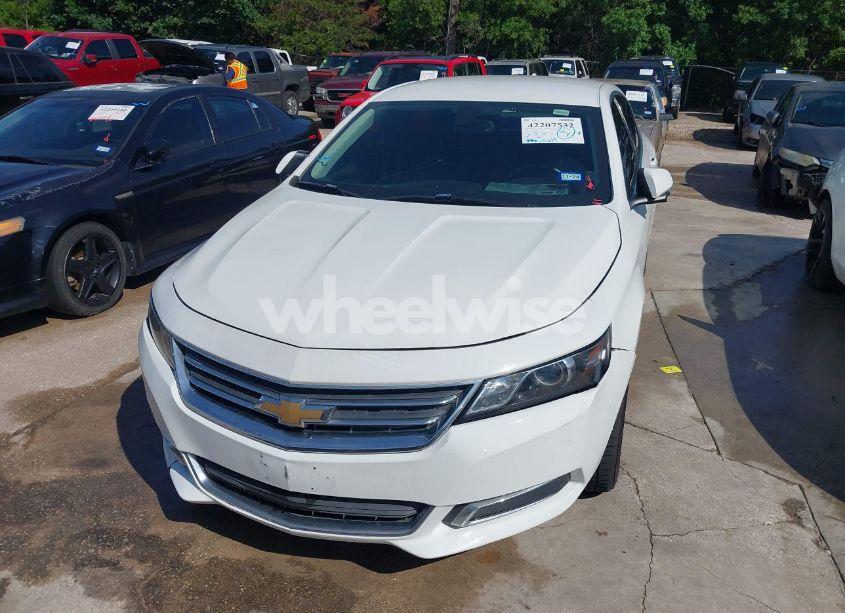Photo 12 of 2016 Chevrolet Impala 1LT (VIN 2G1105SA8G9208224)