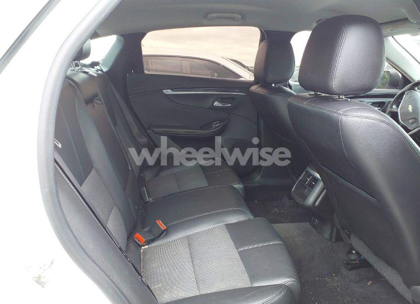 Photo 8 of 2016 Chevrolet Impala 1LT (VIN 2G1105SA8G9208224)